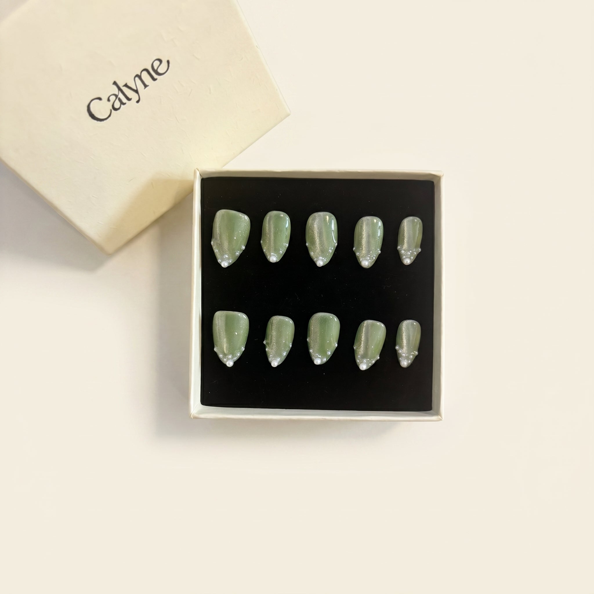 Handmade Sage Green Pearl Cat Eye Press On Nails Medium Almond Reusable Fake Nails