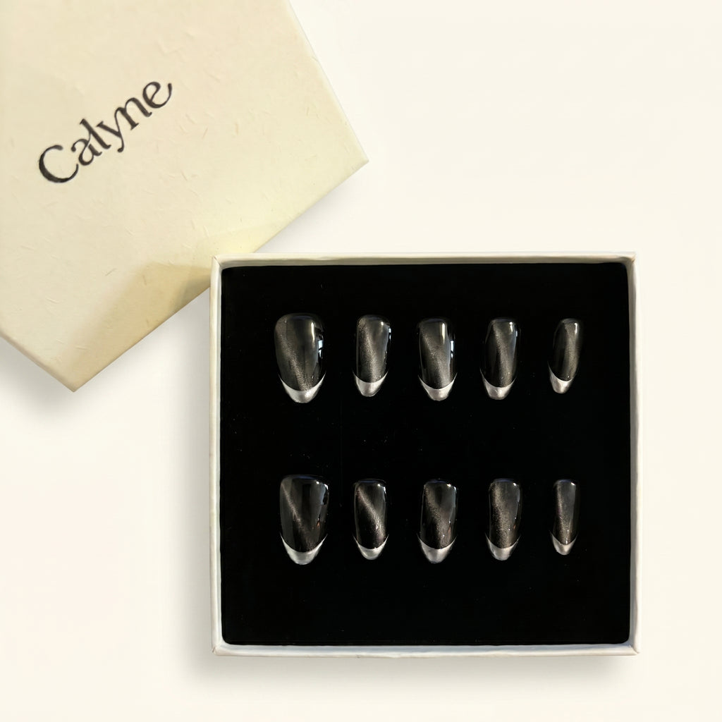 Dark Gray Cat Eye Silver Metal French Tip Press-On Nails, Minimal Glossy Reusable Fake Nails, Cool Tone Daily Press On Nails For Women
