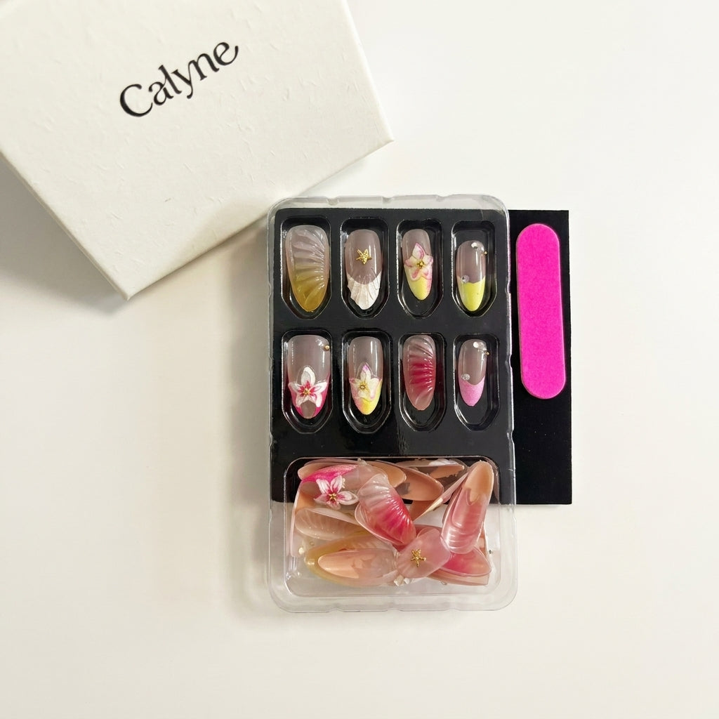 Tropical Plumeria & Shell Press-On Nails | Gold Star Beach